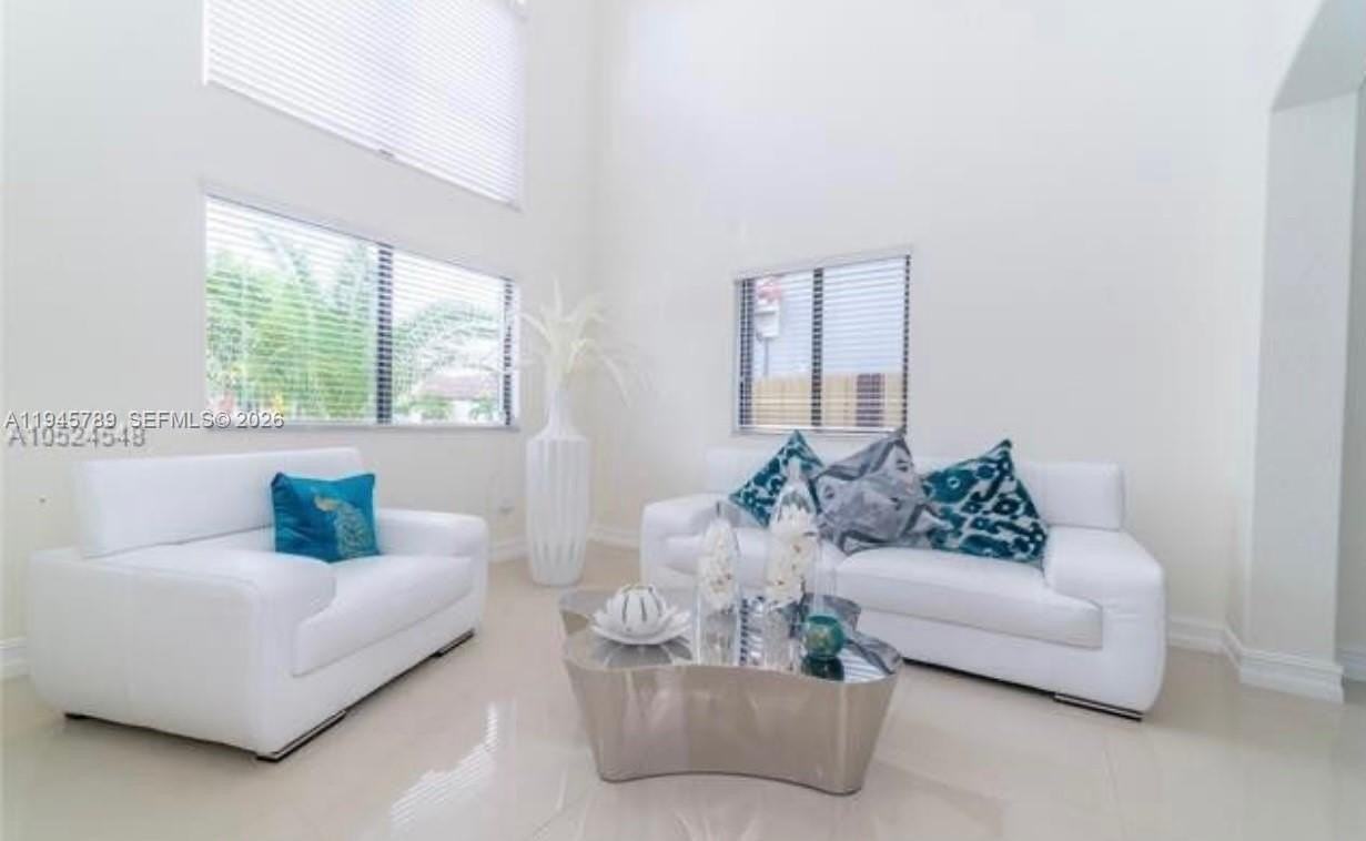 16588 Sw 44th St - Photo 4 of 14