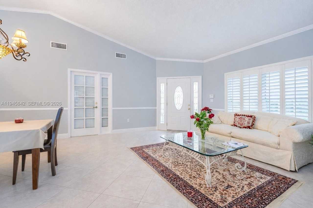 11291 Sw 62nd Ter - Photo 4 of 23