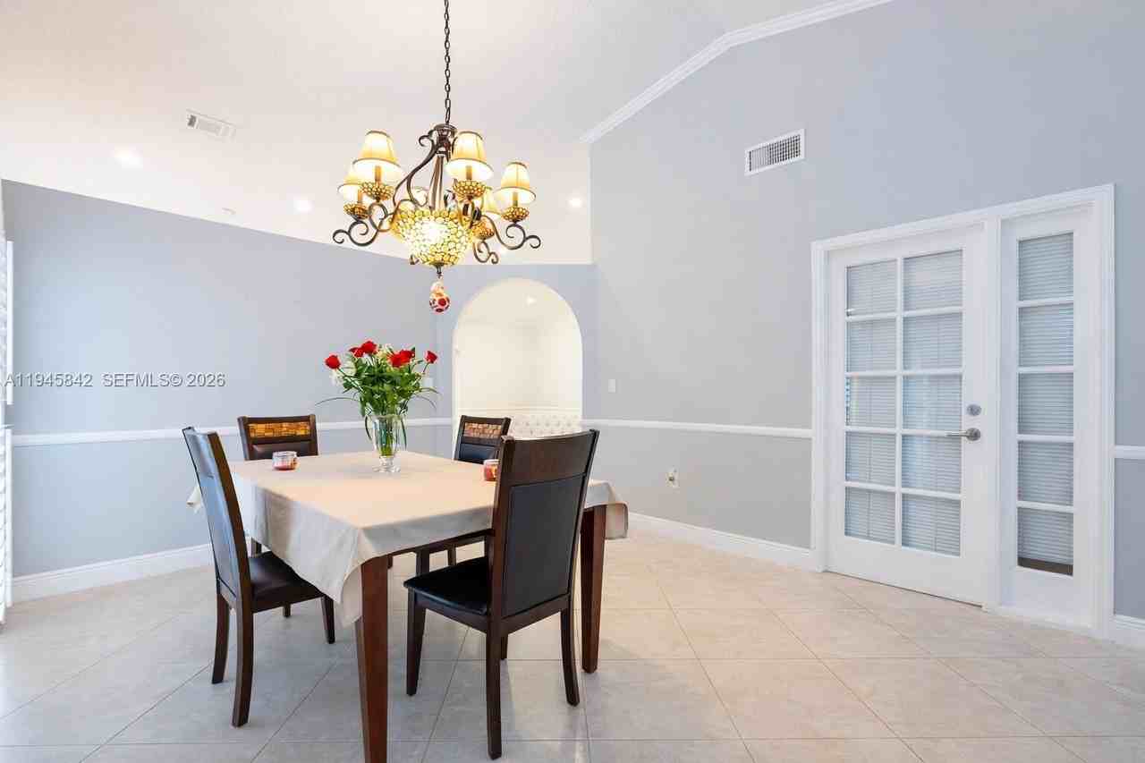 11291 Sw 62nd Ter - Photo 6 of 23