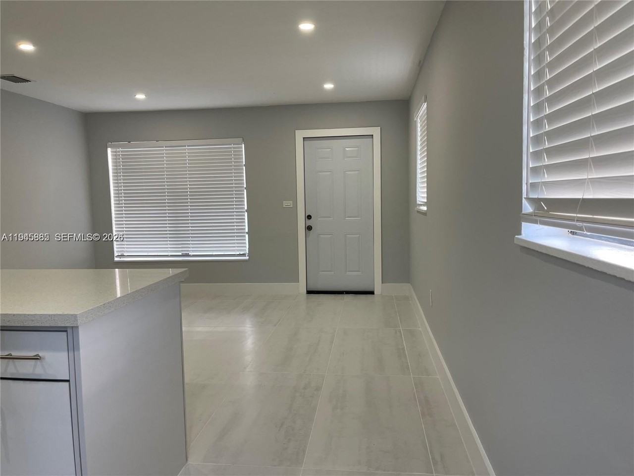 1541 N 71st Ter #1541 - Photo 6 of 23