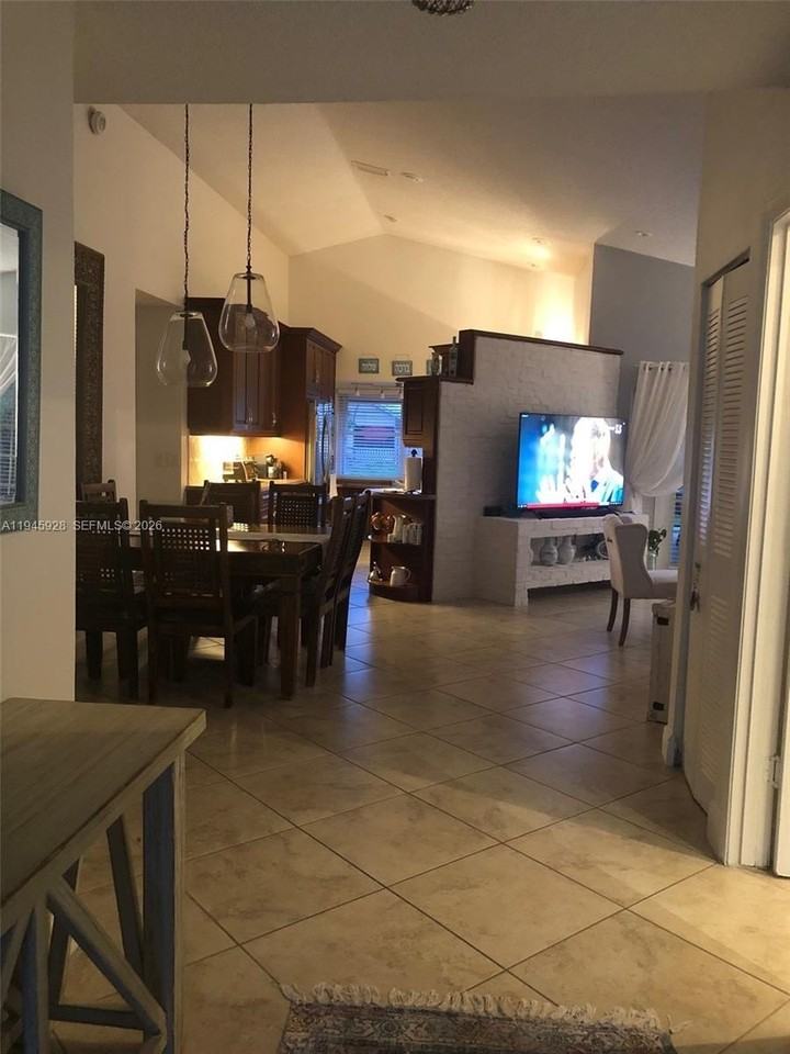 3100 Nw 122nd Ave - Photo 2 of 20