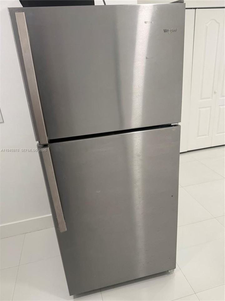 14320 Sw 147th Ct #E1 - Photo 6 of 8