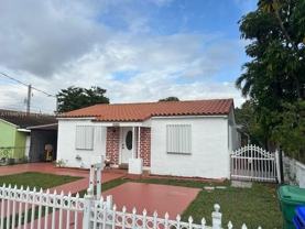 3361 Nw 16th St #B - Photo 1 of 1