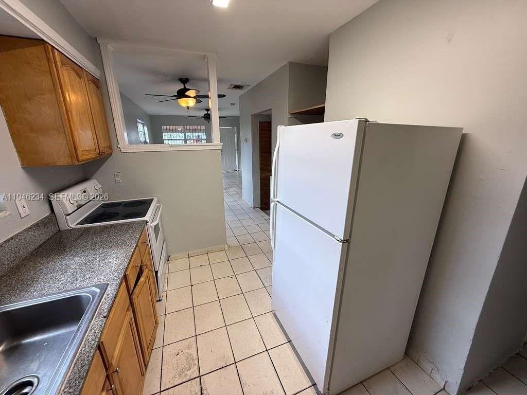 8201 Nw 5th Ct - Photo 5 of 13