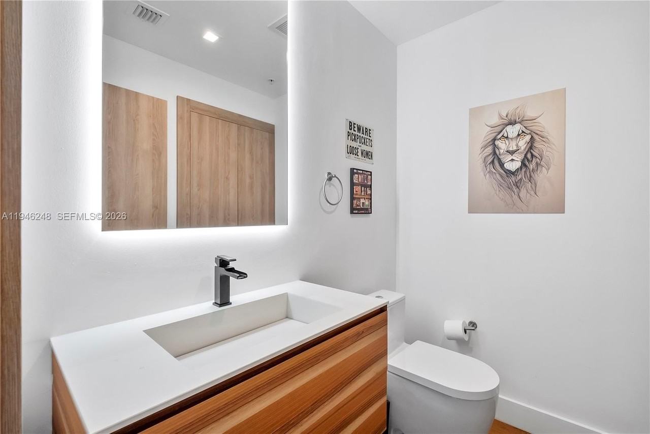 3470 E Coast Ave - Photo 6 of 50