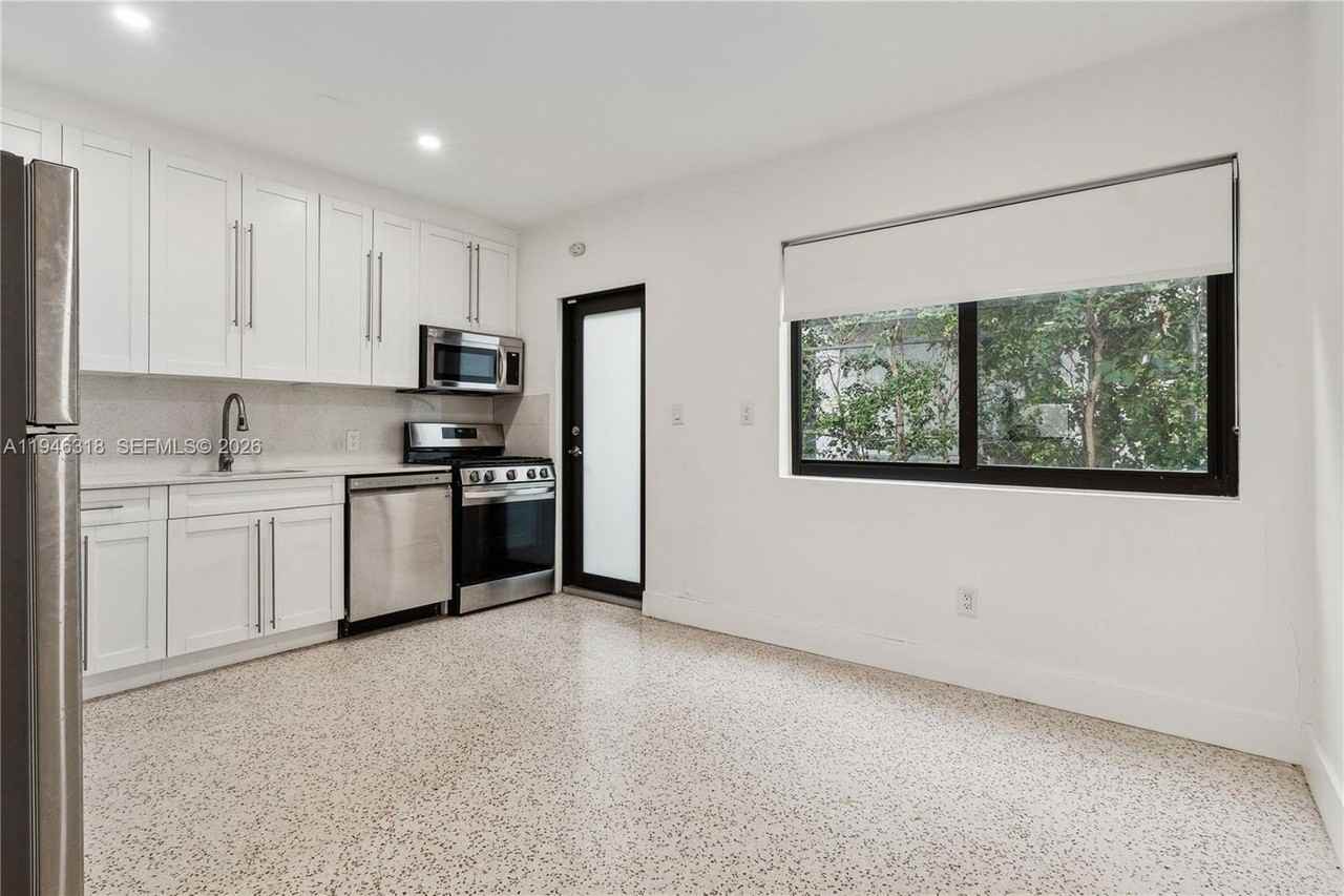 8020 Crespi Blvd #2 - Photo 2 of 13