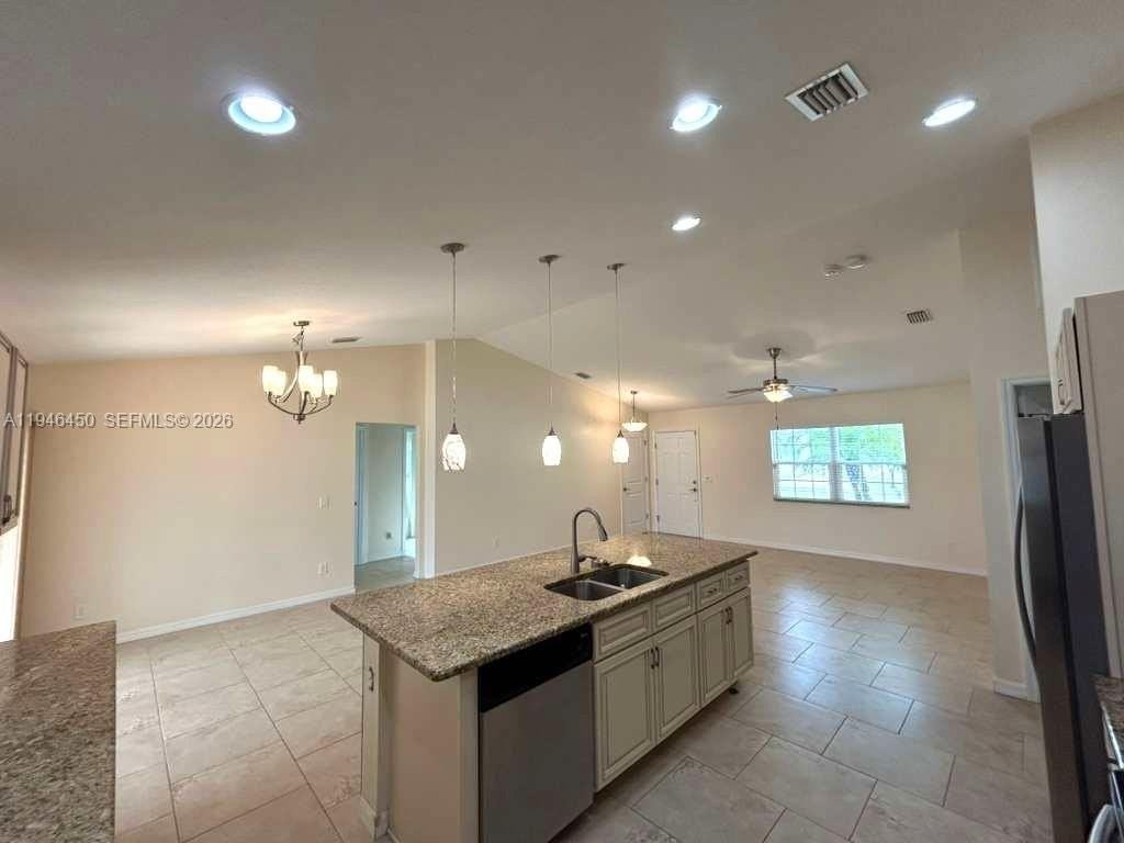 3152 Point St #0 - Photo 3 of 15