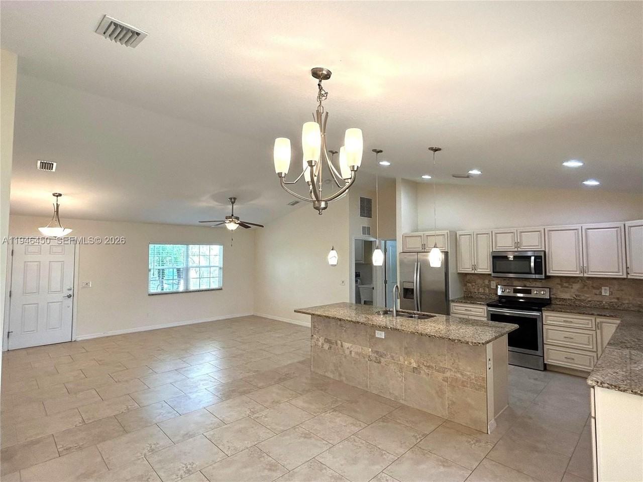 3152 Point St #0 - Photo 5 of 15