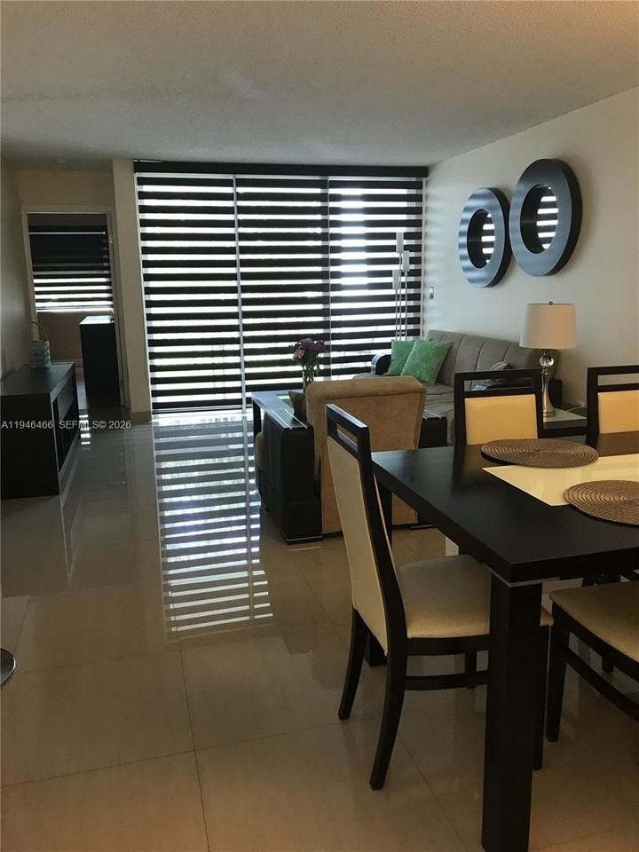 4652 Nw 97th Pl #235 - Photo 5 of 13