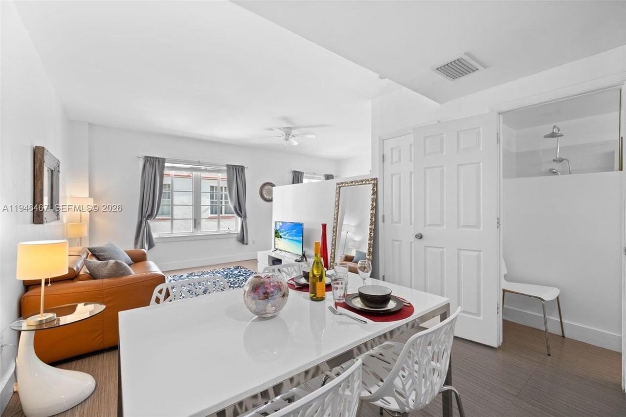 530 Ocean Dr #108 - Photo 4 of 30