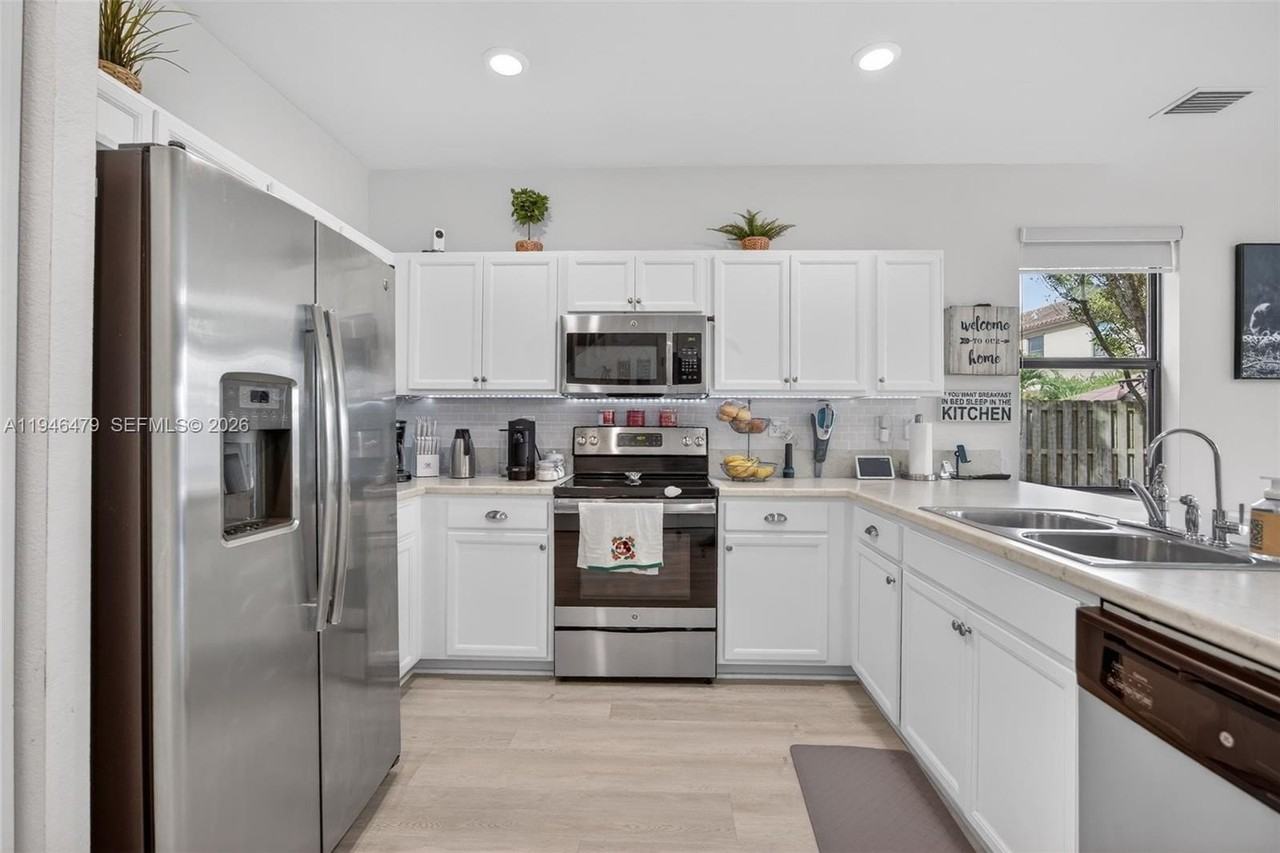 11527 Sw 248th Ln - Photo 7 of 15