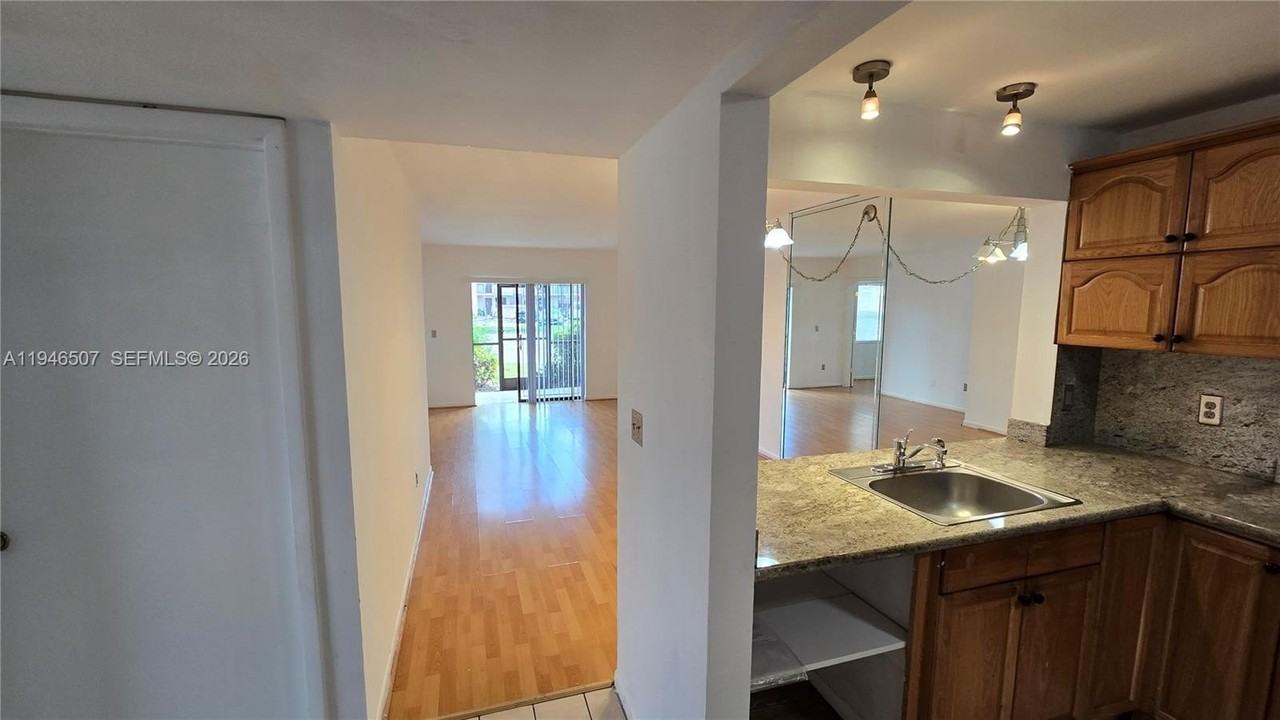 871 Ne 207th Ln #103-15 - Photo 5 of 17