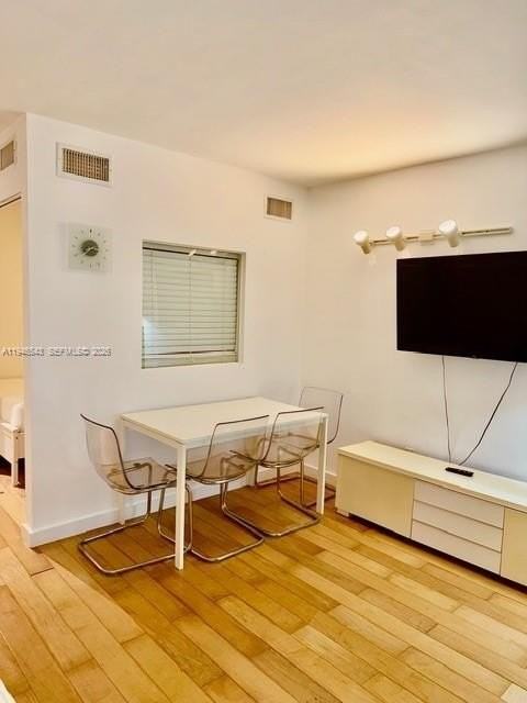 945 Meridian Ave #3 - Photo 2 of 10