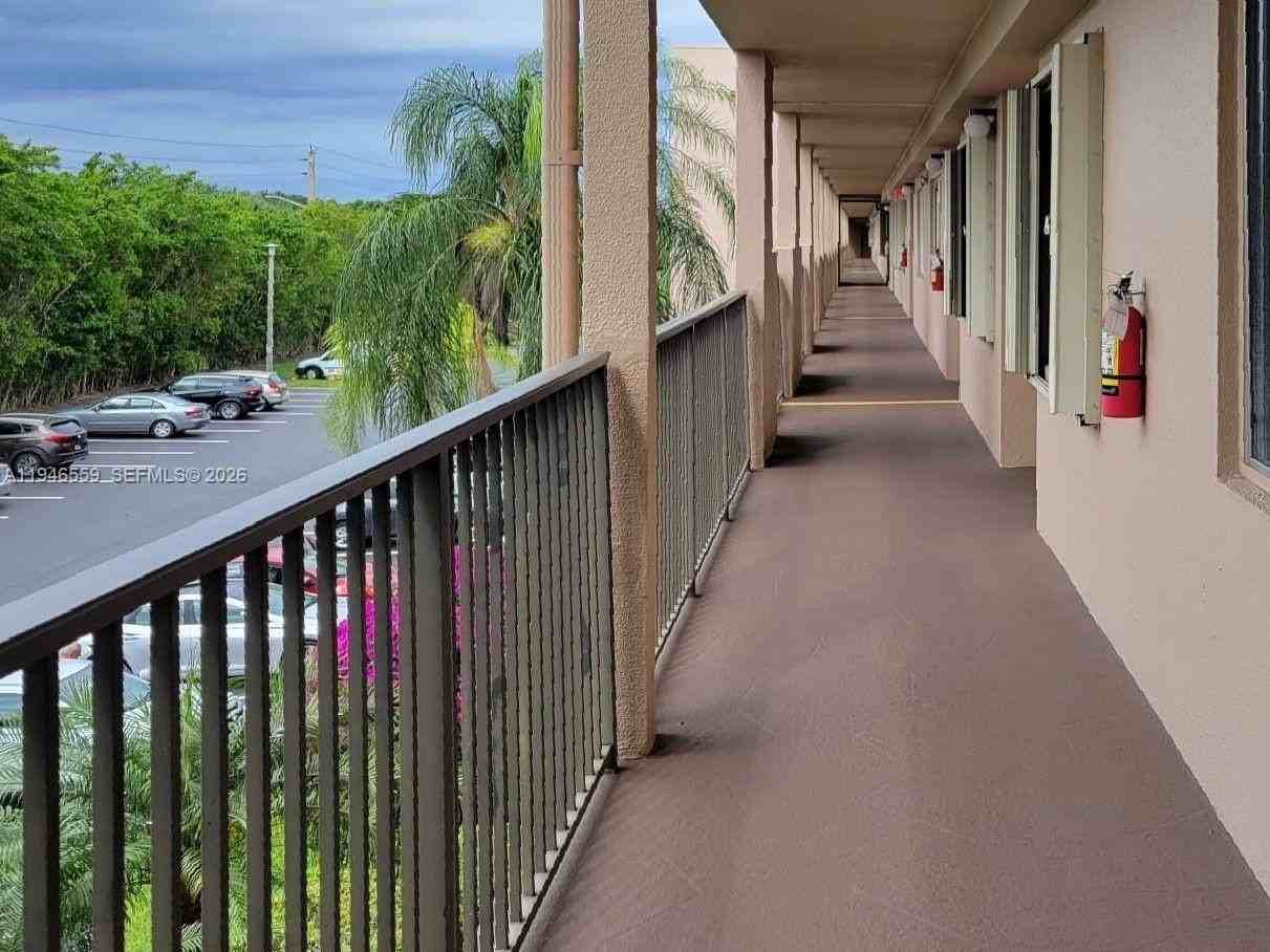 12651 Sw 16th Ct #313B - Photo 3 of 40