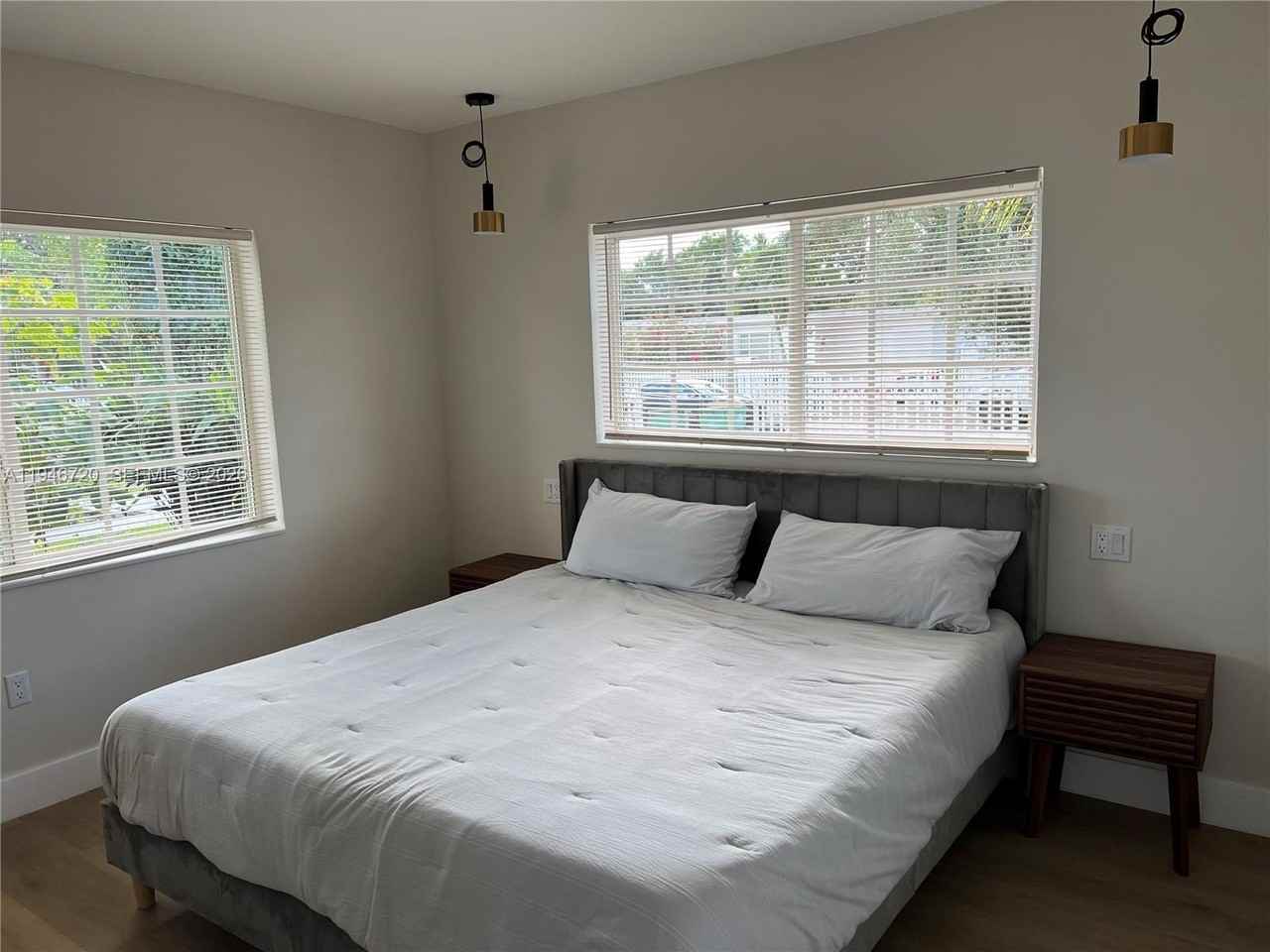 1129 Ne 111th St #1 - Photo 7 of 30