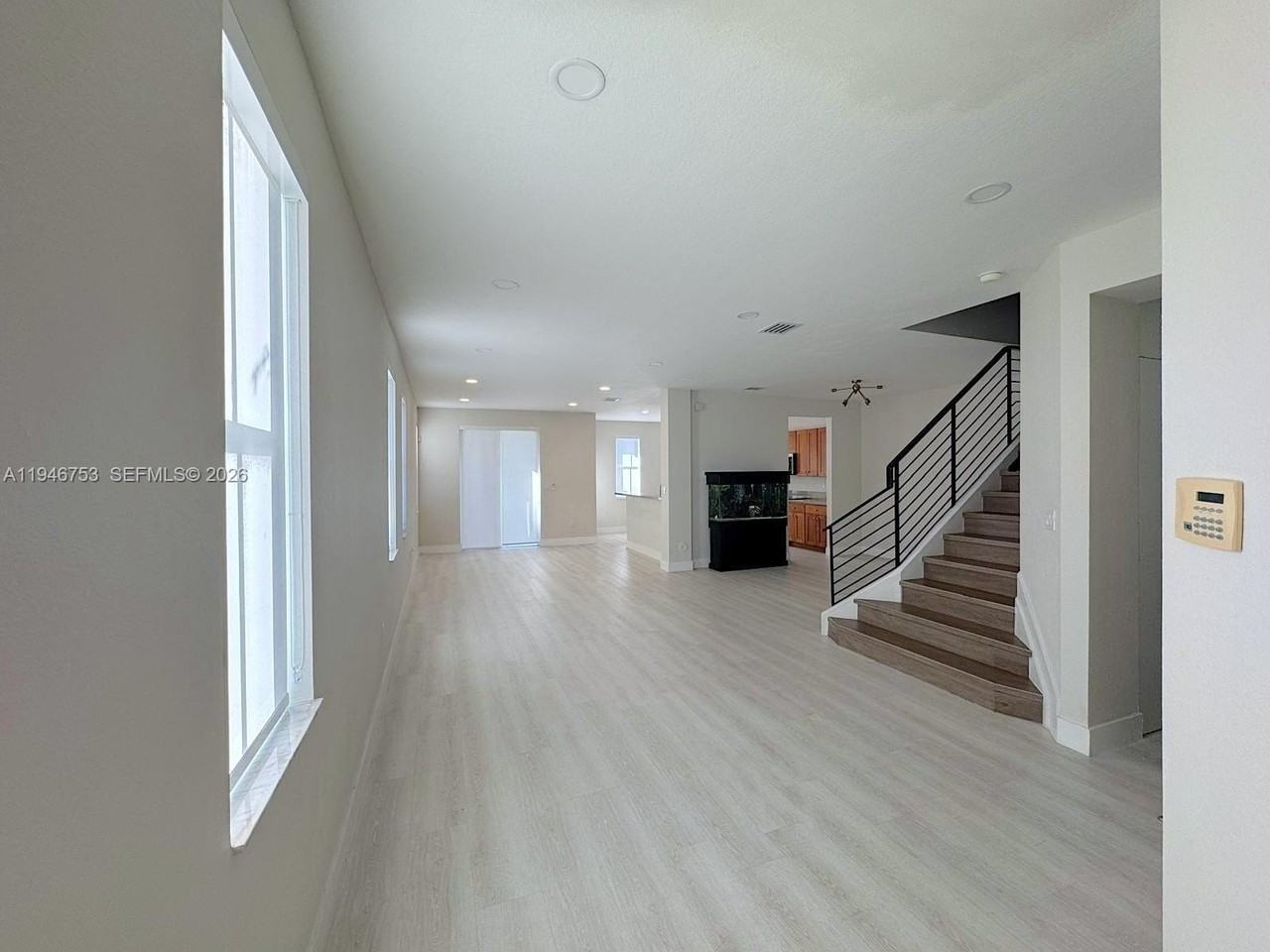 11400 Nw 75th Ter - Photo 5 of 50