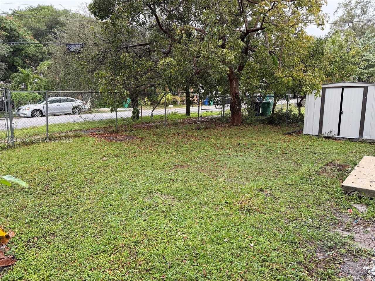 7720 Nw 8th Ave - Photo 4 of 15