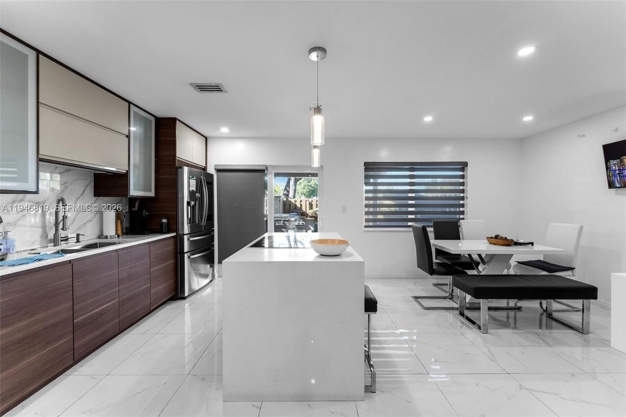 17864 Sw 141st Ct #17864 - Photo 2 of 25