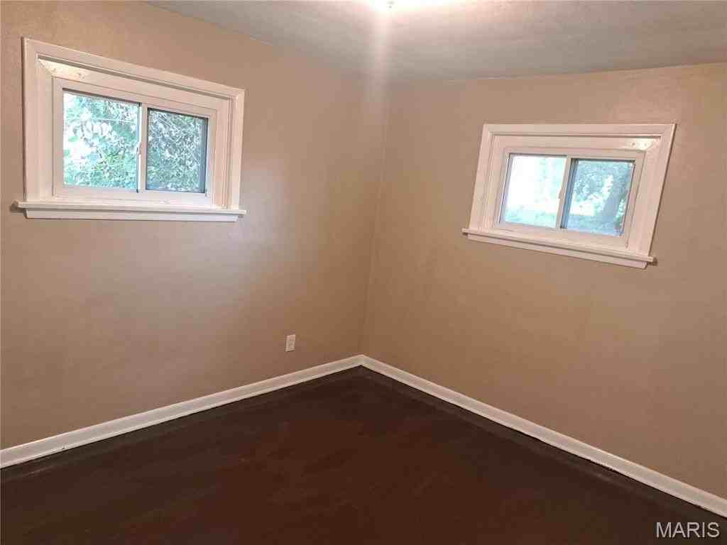 6933 Berkridge Ct - Photo 5 of 11