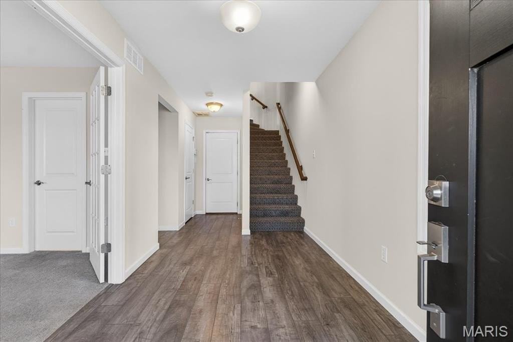 8014 Townes Way - Photo 5 of 41