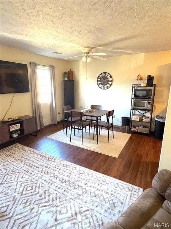 1301 Main St #H - Photo 3 of 9