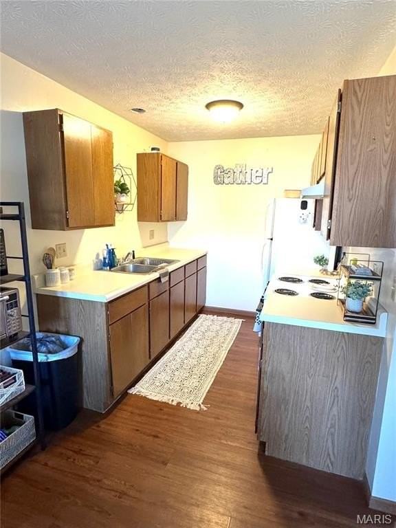 1301 Main St #H - Photo 4 of 9