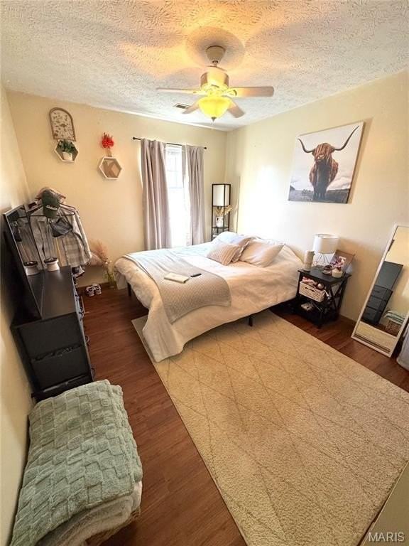 1301 Main St #H - Photo 7 of 9