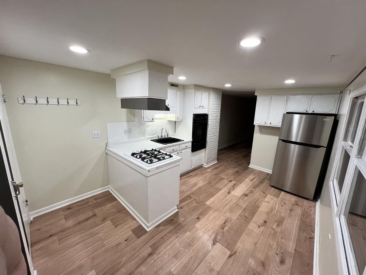 4905 W National Ave - Photo 2 of 17