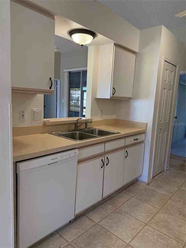 4501 River Ridge Dr - Photo 6 of 16