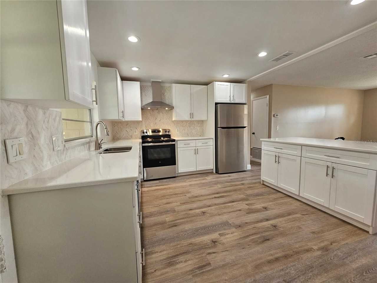 6623 Swyear Ct - Photo 2 of 21