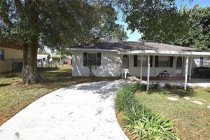 featured image of 3108 Ellis Ave