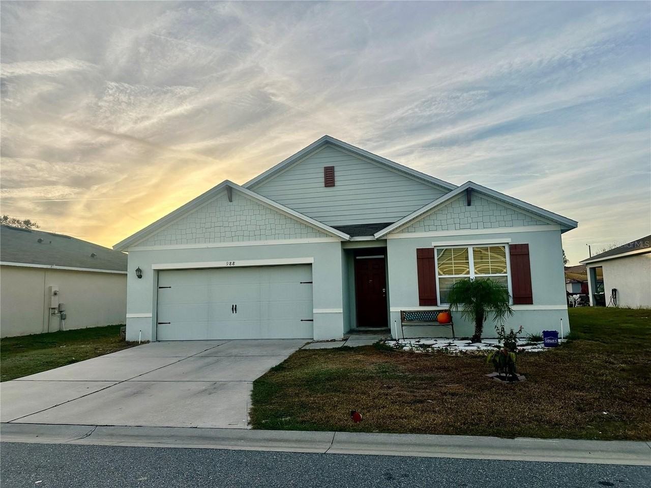 988 Summer Glen Dr - Photo 2 of 24