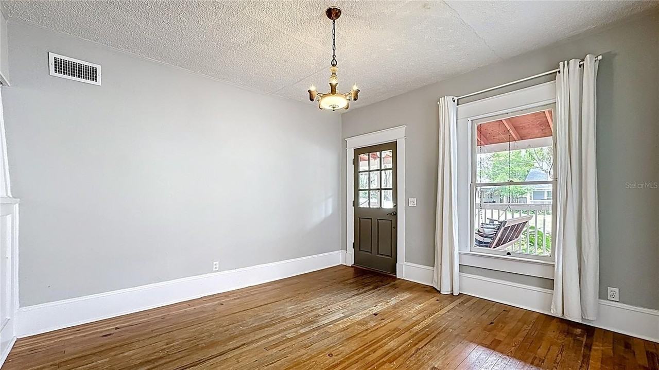 1826 Park Lake St - Photo 6 of 27