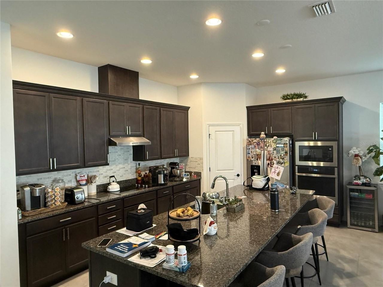 16037 Micelli Dr - Photo 4 of 12