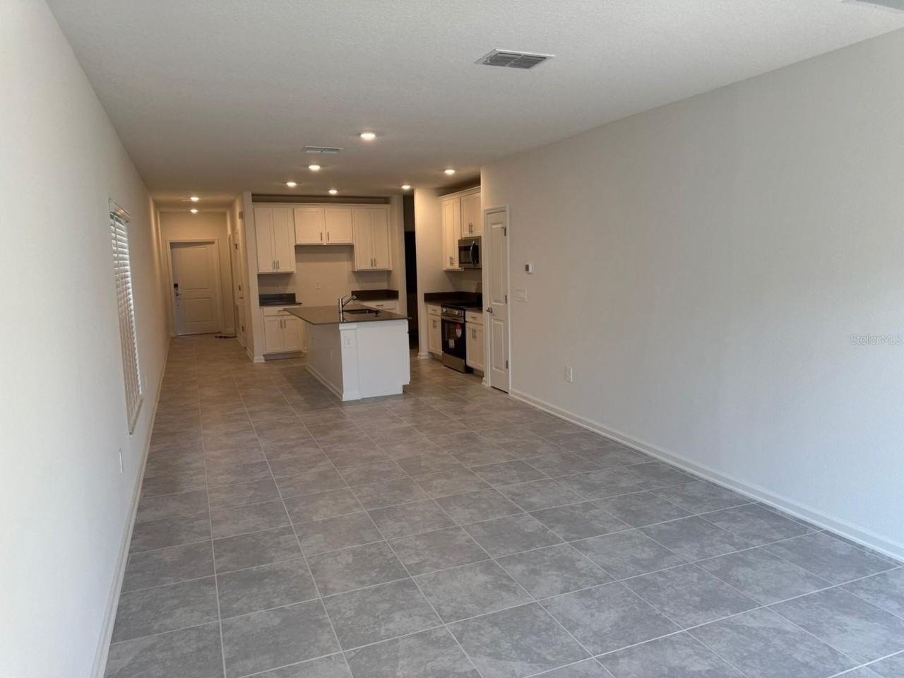 2761 Armstrong Ave - Photo 5 of 17