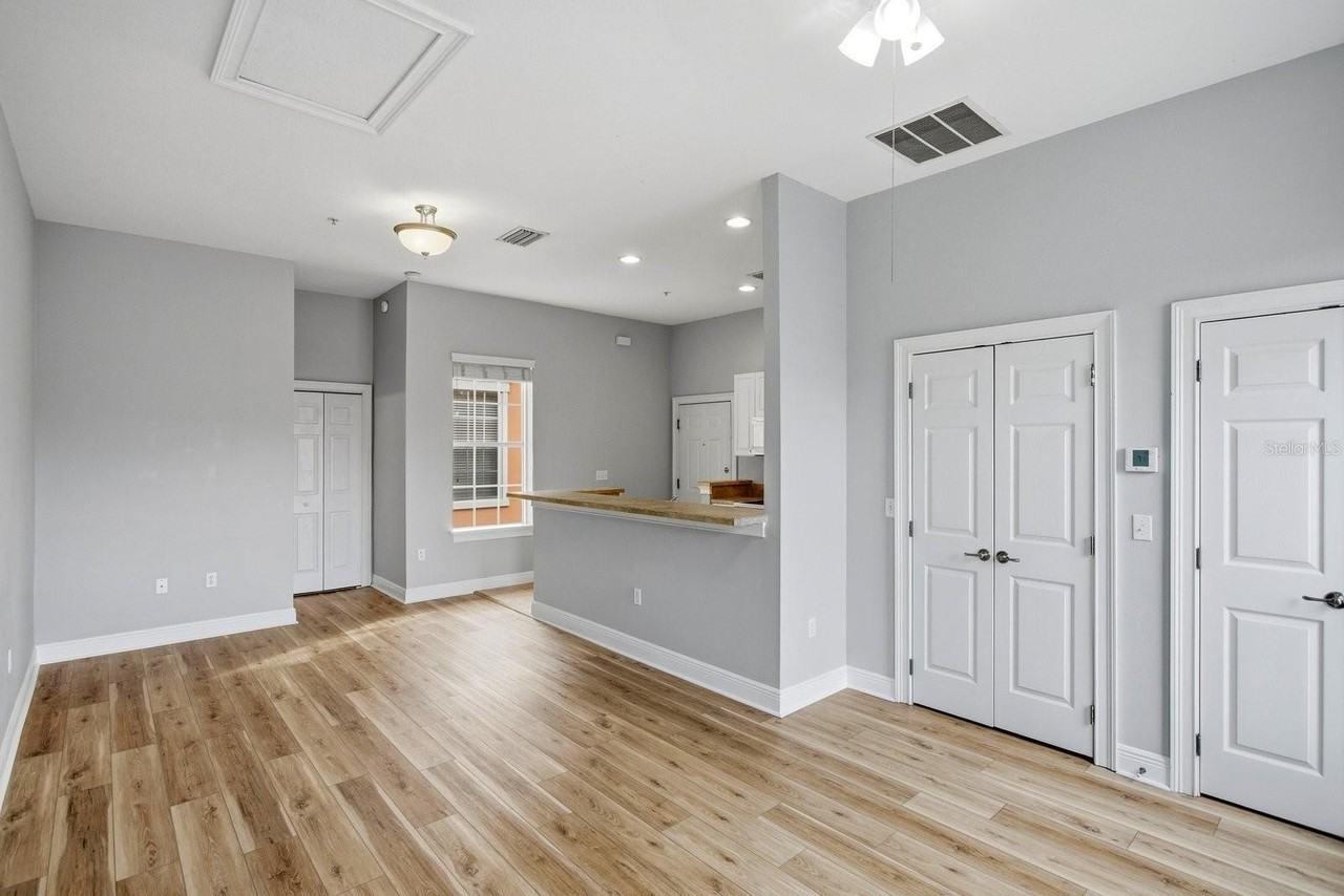 1420 Lake Baldwin Ln - Photo 6 of 10