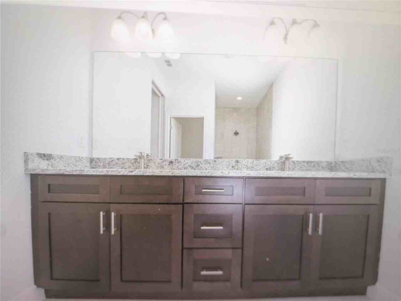 1645 13th St - Photo 7 of 17