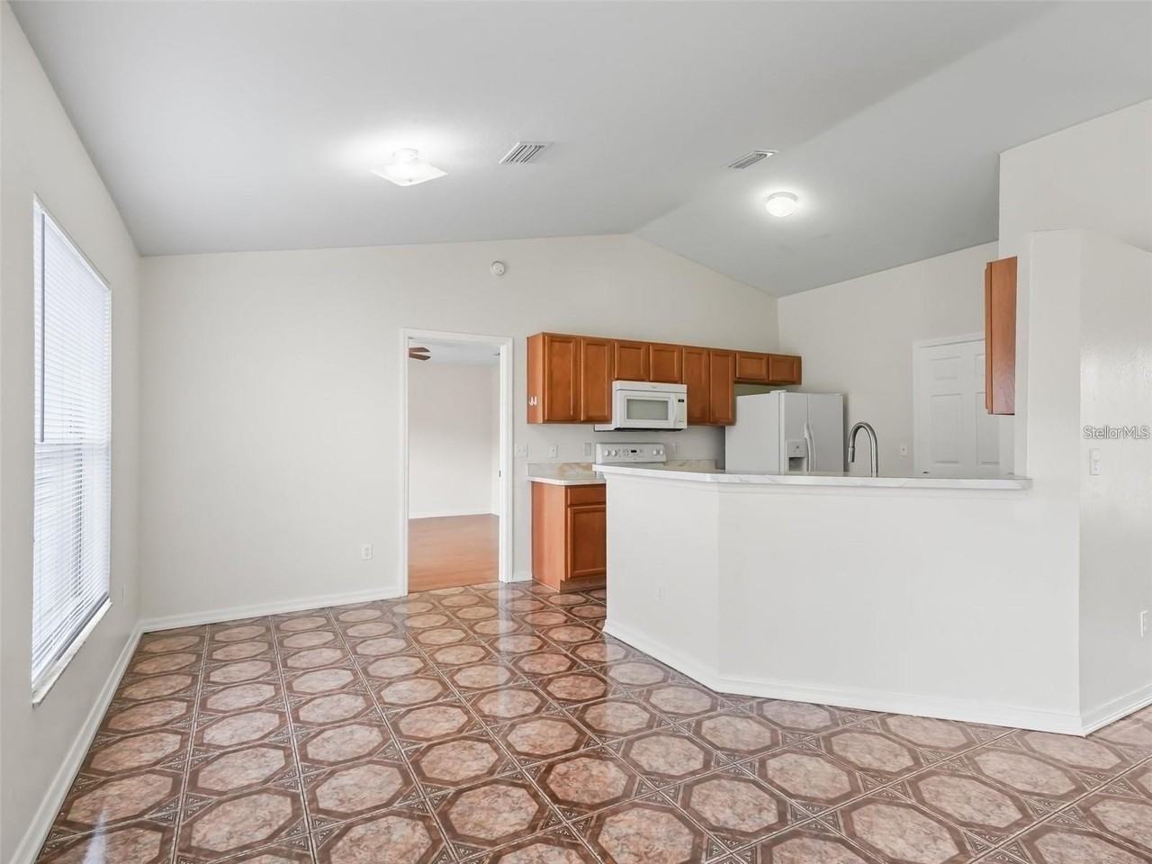 15661 Se 88th Ct - Photo 4 of 16