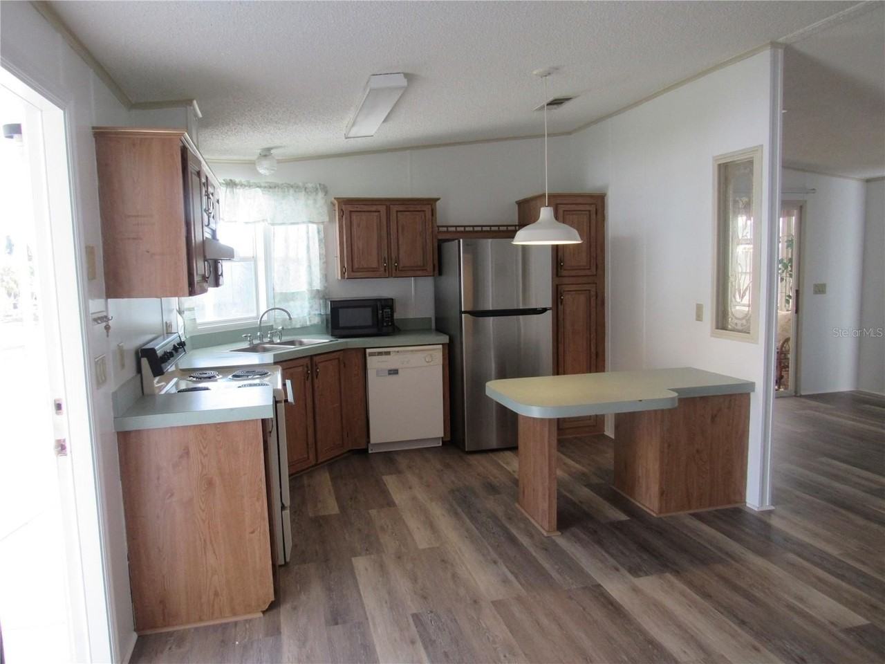 514 Nesbitt Park Ave - Photo 5 of 15