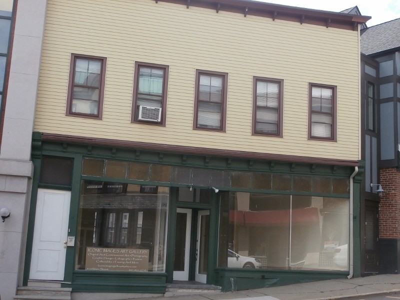 410 Main St - Photo 2 of 11