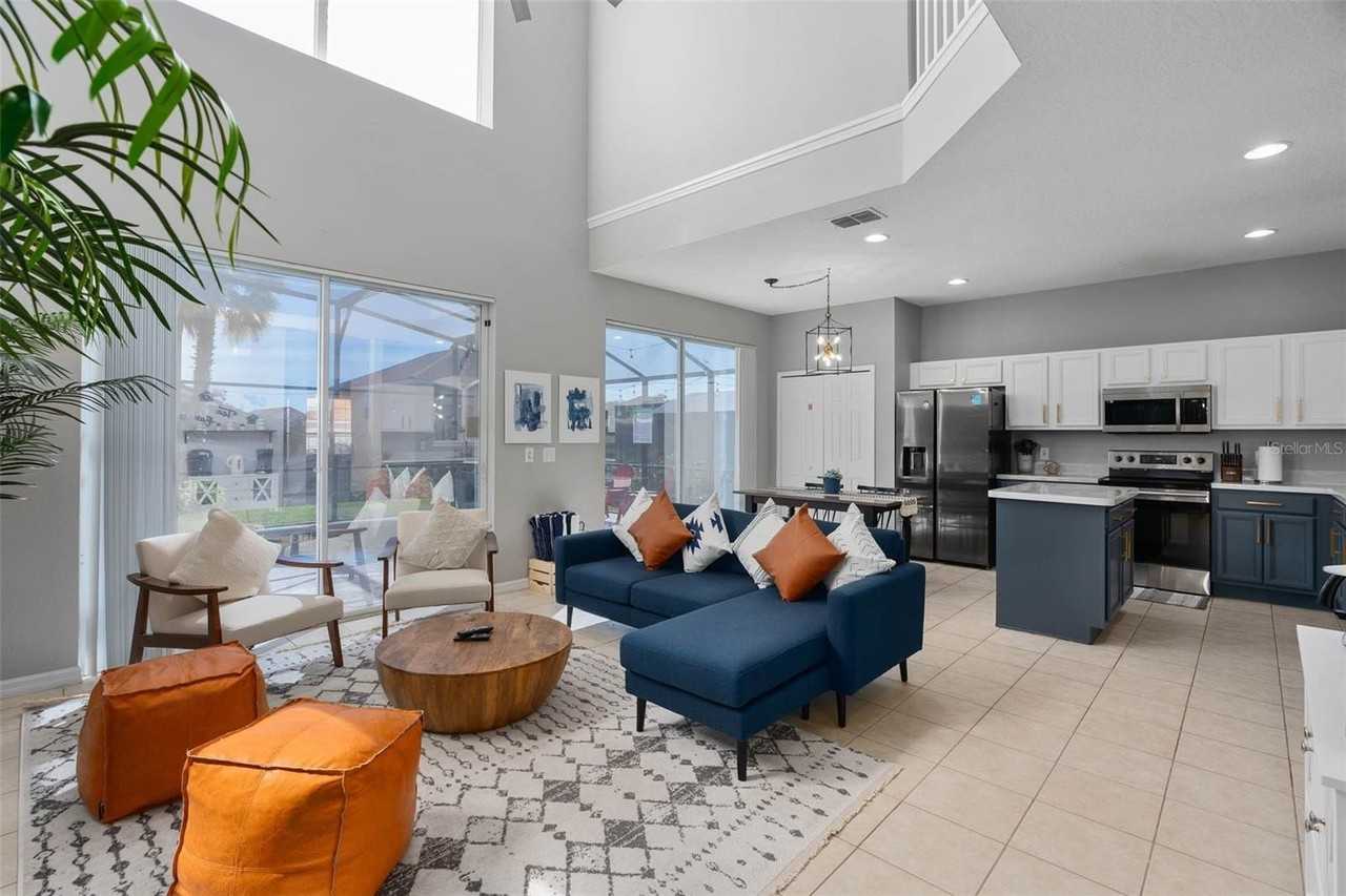 248 Carrera Ave - Photo 5 of 50