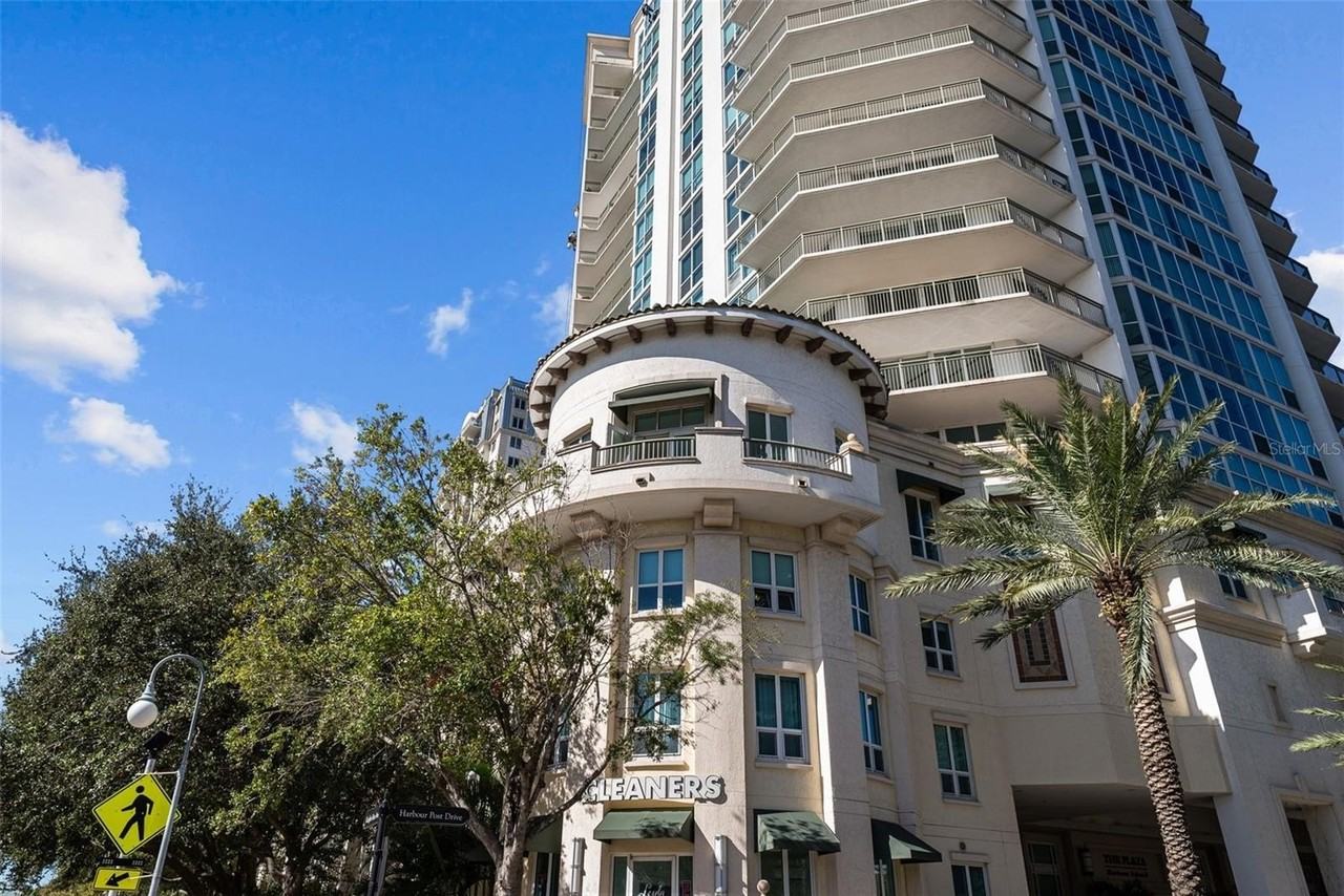 450 Knights Run Ave #405 - Photo 6 of 50