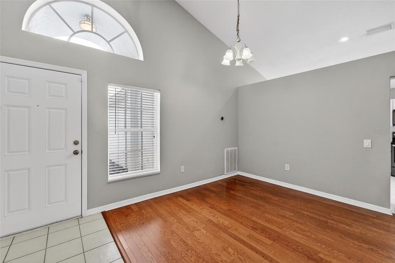 11305 Symmes Lake Dr - Photo 5 of 50