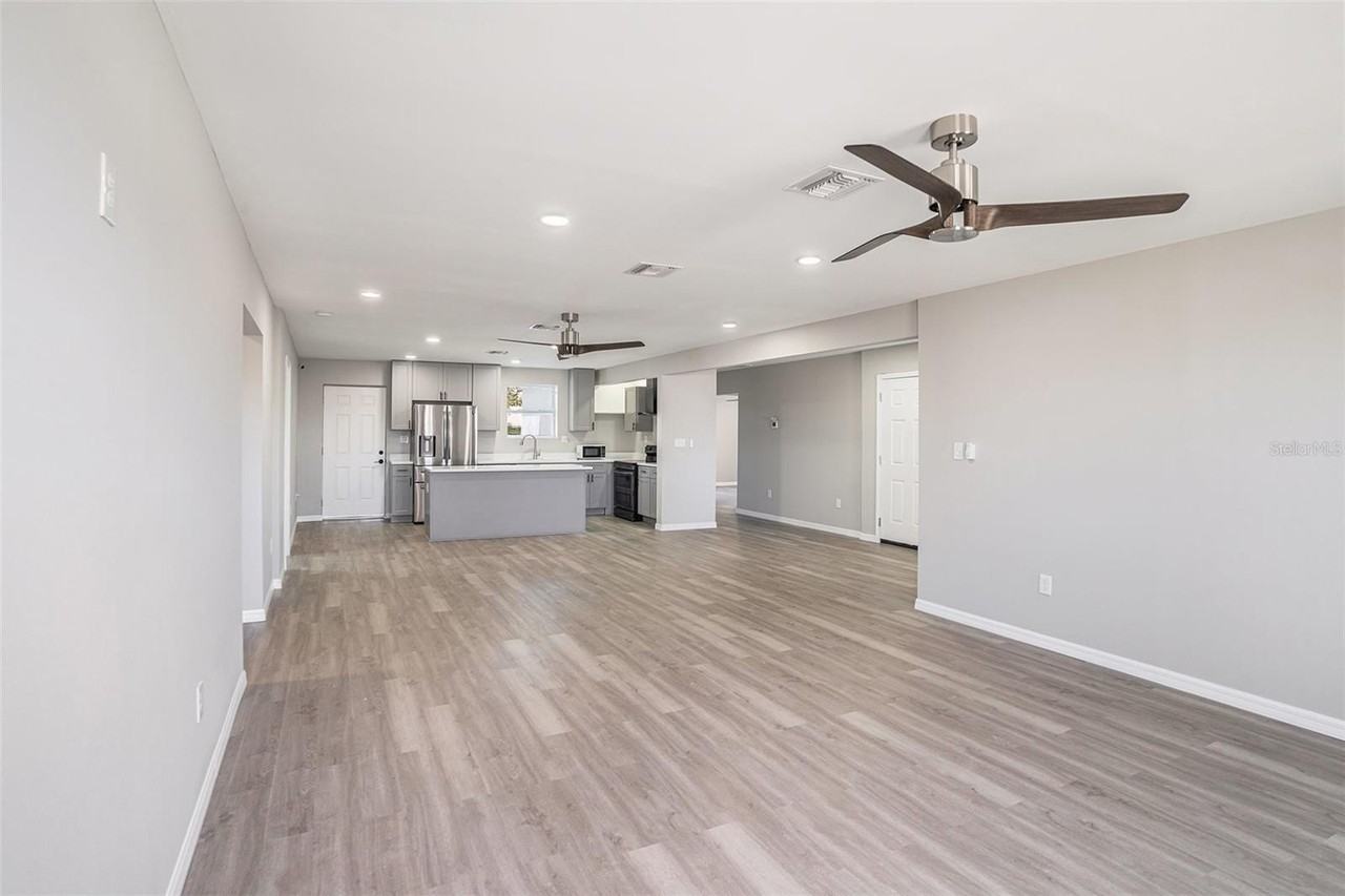 3412 Springfield Dr - Photo 6 of 25