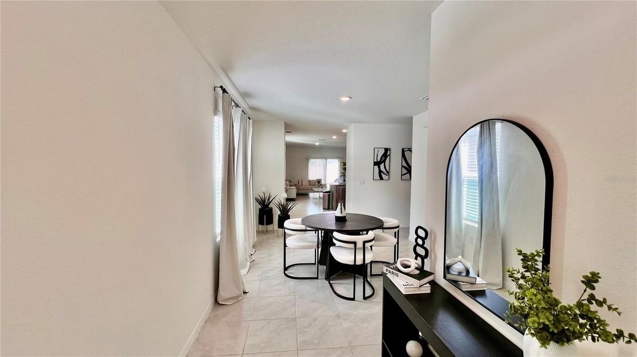 7075 Cattle Egret Dr - Photo 3 of 9