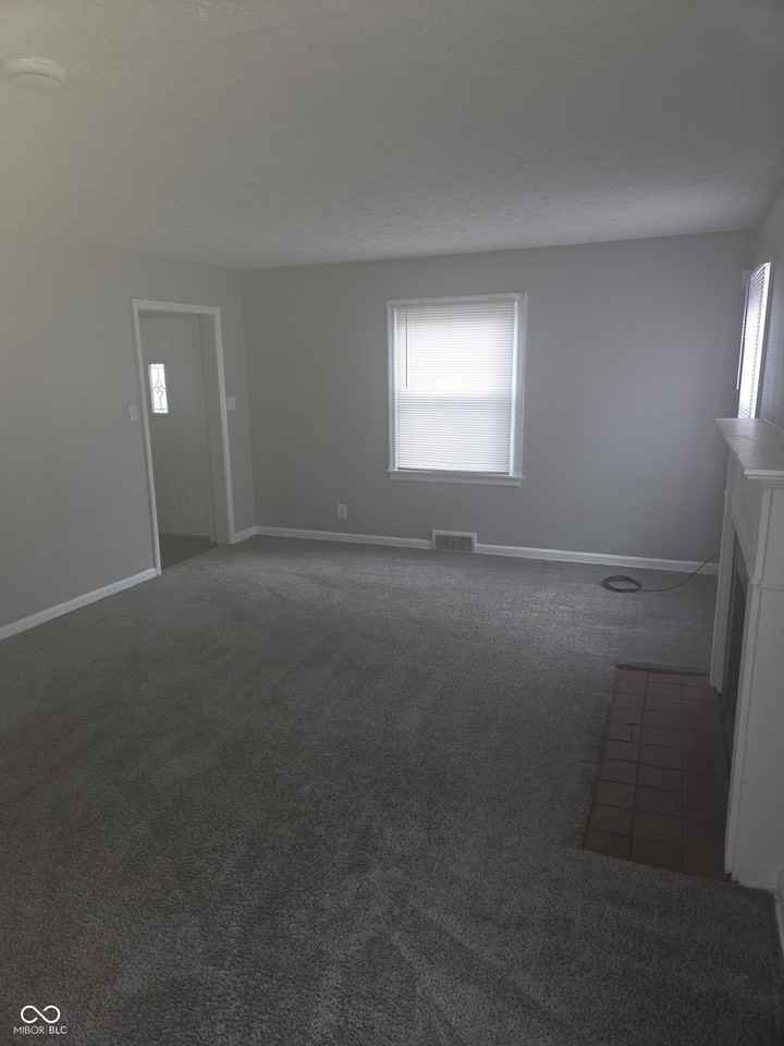 3602 N Layman Ave - Photo 7 of 23