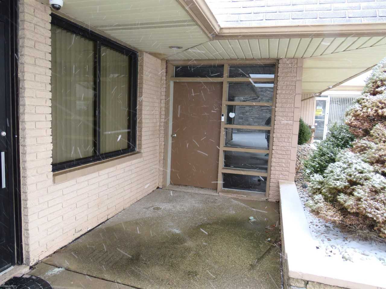 37540 S Gratiot Ave Ste 100 - Photo 2 of 11