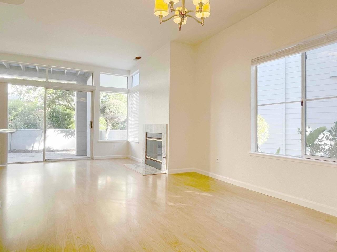 1801 Parkview Green Cir - Photo 2 of 16