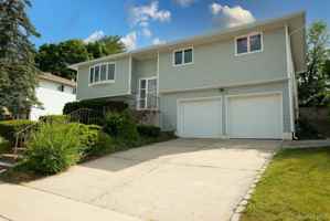 featured image of 61 Beaumont Dr