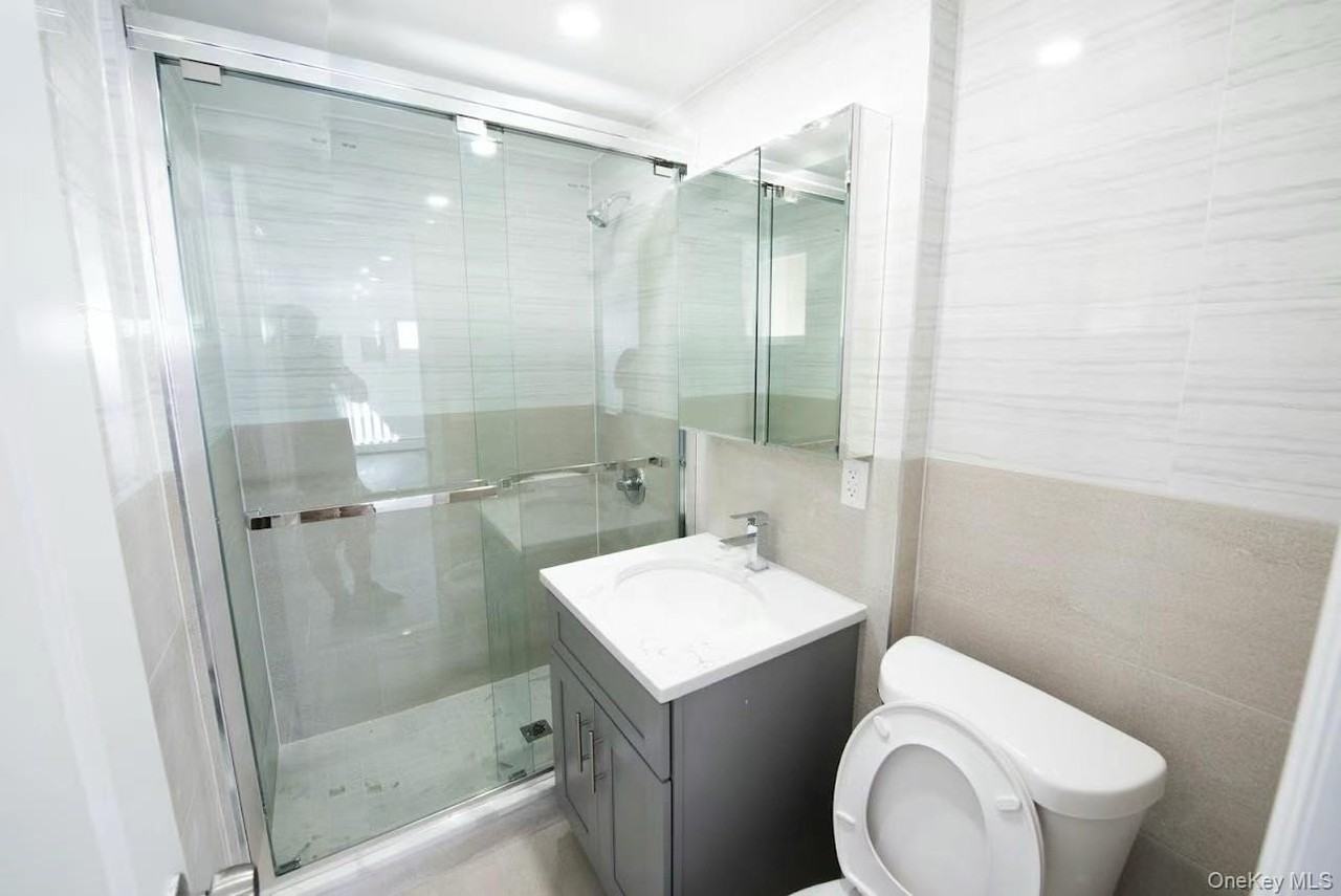 61 Beaumont Dr - Photo 2 of 9